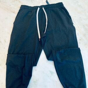 Vuori Women's Black Joggers